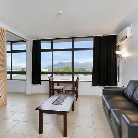 קאירנס Sunshine Tower Hotel מראה חיצוני תמונה