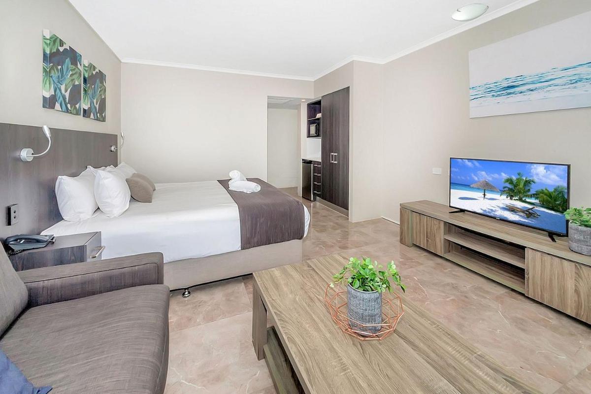 קאירנס Sunshine Tower Hotel מראה חיצוני תמונה