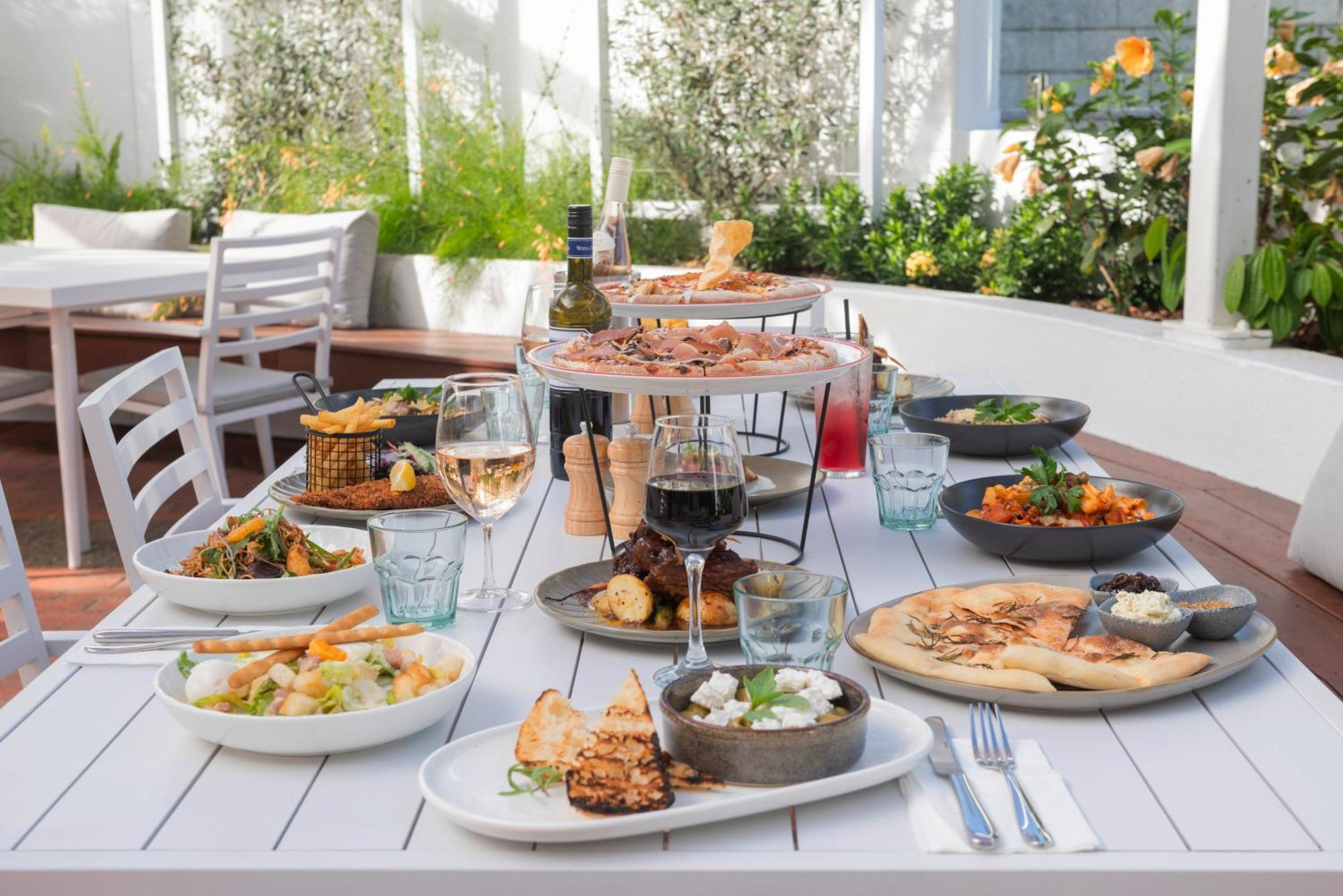 קאירנס Sunshine Tower Hotel מראה חיצוני תמונה
