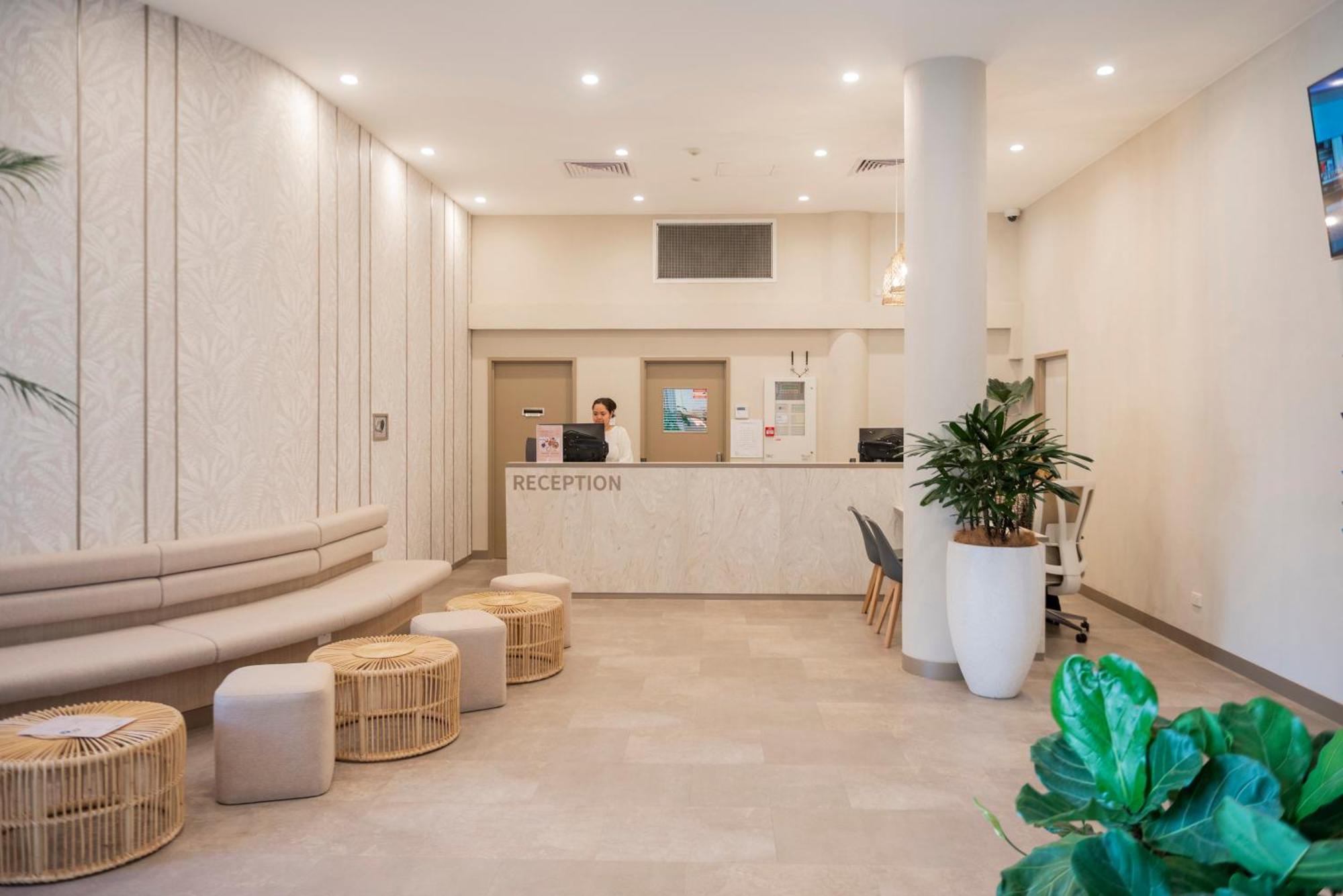 קאירנס Sunshine Tower Hotel מראה חיצוני תמונה