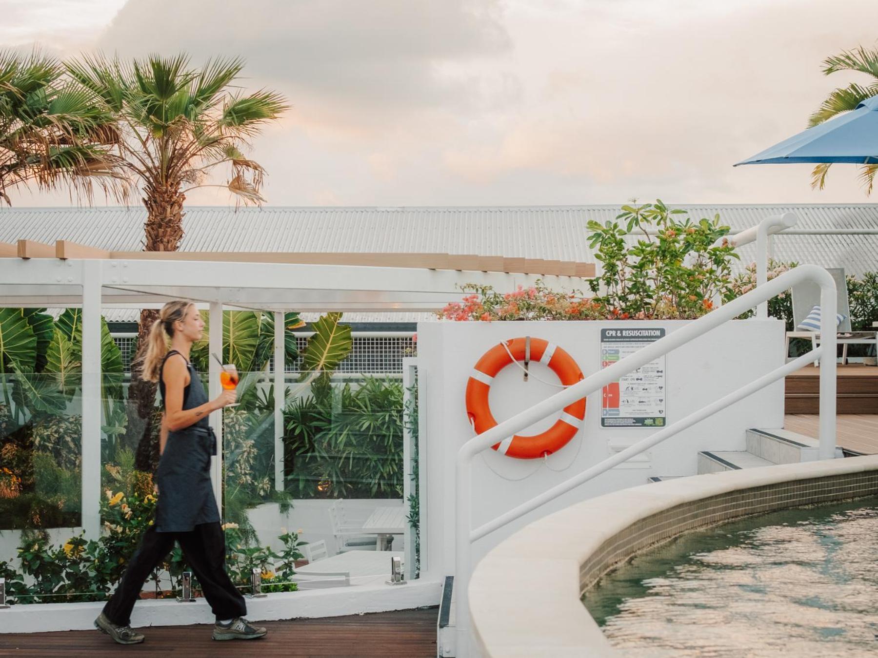 קאירנס Sunshine Tower Hotel מראה חיצוני תמונה