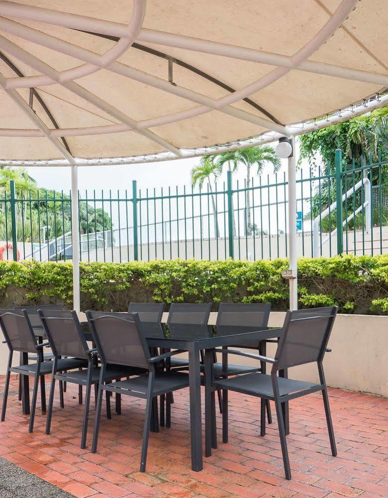קאירנס Sunshine Tower Hotel מראה חיצוני תמונה