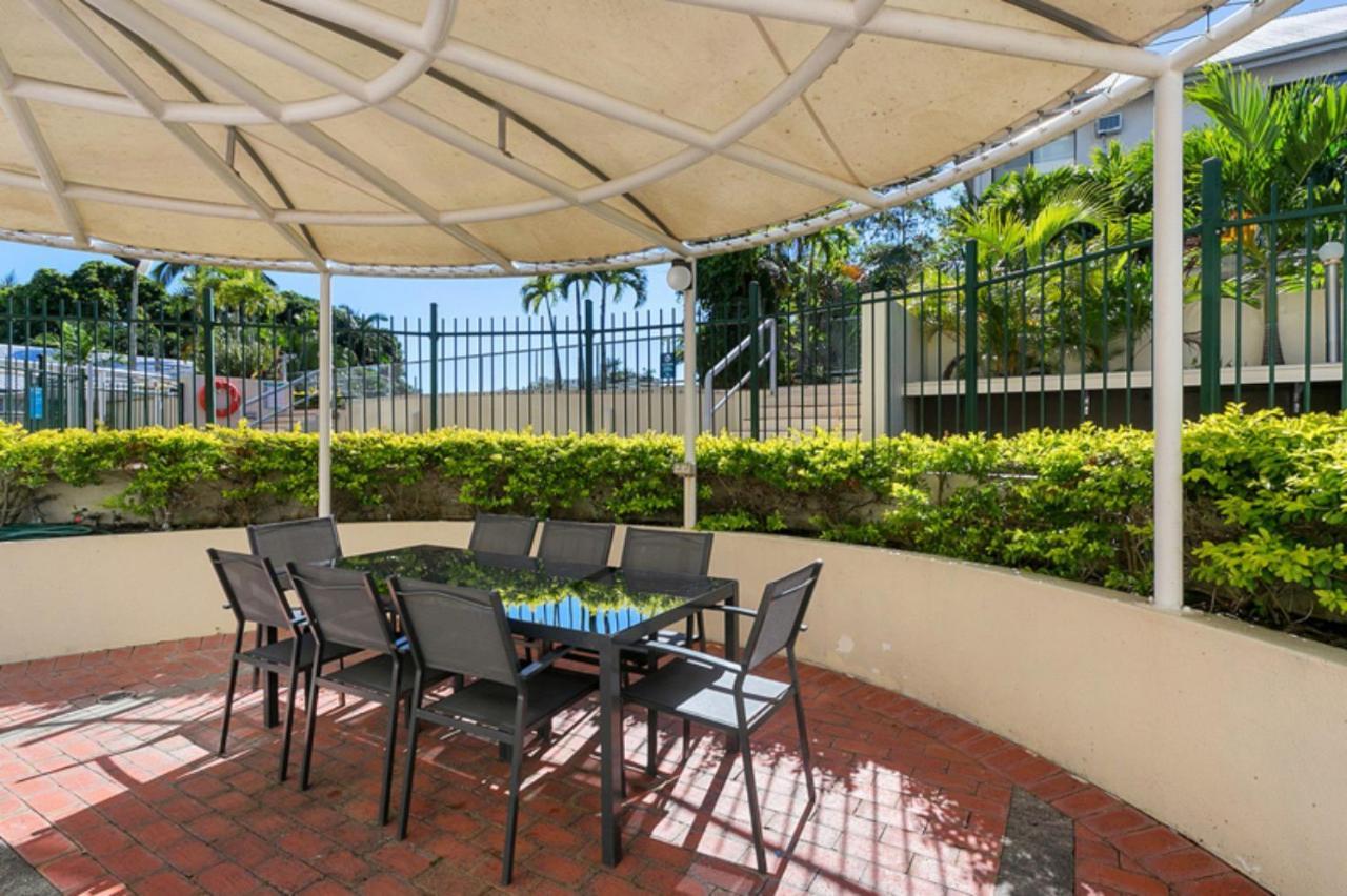 קאירנס Sunshine Tower Hotel מראה חיצוני תמונה