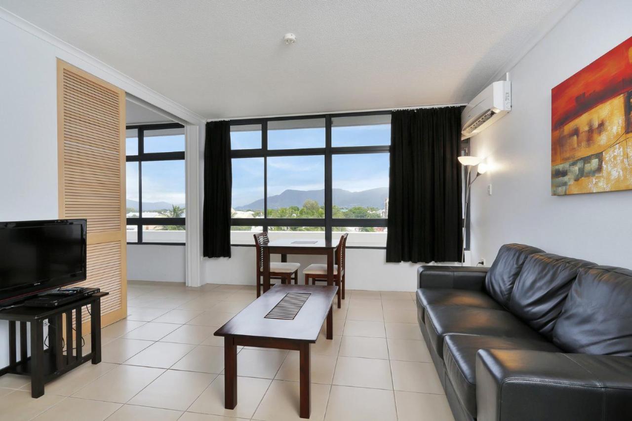 קאירנס Sunshine Tower Hotel מראה חיצוני תמונה