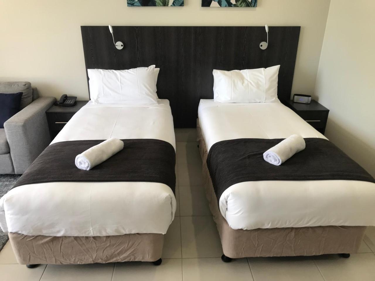 קאירנס Sunshine Tower Hotel מראה חיצוני תמונה