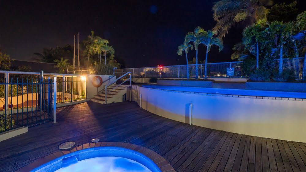 קאירנס Sunshine Tower Hotel מראה חיצוני תמונה